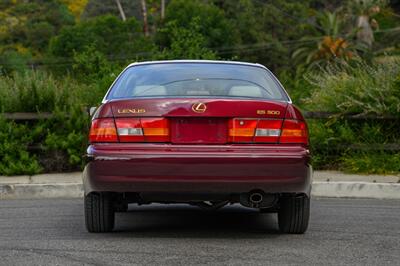 1997 Lexus ES  [ SOLD On Bring A Trailer] - Photo 28 - Van Nuys, CA 91402