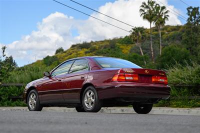 1997 Lexus ES  [ SOLD On Bring A Trailer] - Photo 25 - Van Nuys, CA 91402