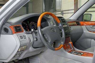 2005 Lexus LS 430   - Photo 24 - Van Nuys, CA 91402