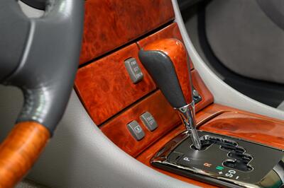 2005 Lexus LS 430   - Photo 46 - Van Nuys, CA 91402