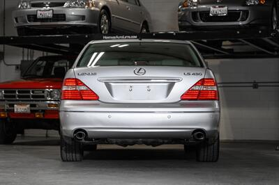 2005 Lexus LS 430   - Photo 13 - Van Nuys, CA 91402