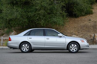 2002 Toyota Avalon XL   - Photo 10 - Van Nuys, CA 91402