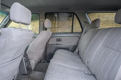 2002 Toyota 4Runner SR5   - Photo 60 - Van Nuys, CA 91402