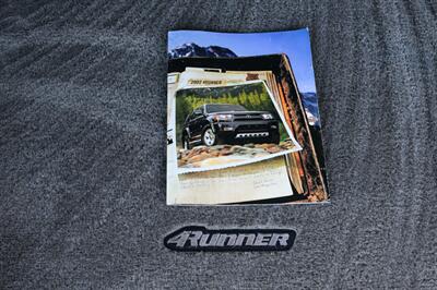2002 Toyota 4Runner SR5   - Photo 66 - Van Nuys, CA 91402