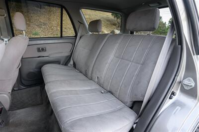 2002 Toyota 4Runner SR5   - Photo 62 - Van Nuys, CA 91402
