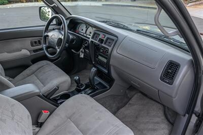 2002 Toyota 4Runner SR5   - Photo 84 - Van Nuys, CA 91402