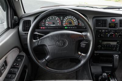 2002 Toyota 4Runner SR5   - Photo 52 - Van Nuys, CA 91402
