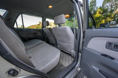 2002 Toyota 4Runner SR5   - Photo 76 - Van Nuys, CA 91402