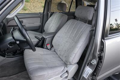 2002 Toyota 4Runner SR5   - Photo 39 - Van Nuys, CA 91402