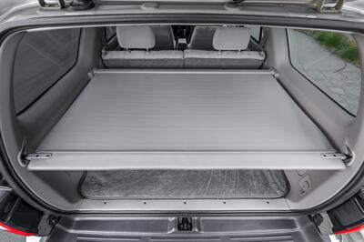 2002 Toyota 4Runner SR5   - Photo 75 - Van Nuys, CA 91402