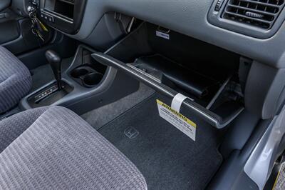 2000 Honda Civic VP   - Photo 46 - Van Nuys, CA 91402