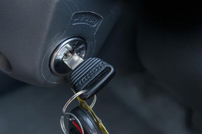 2000 Honda Civic VP   - Photo 50 - Van Nuys, CA 91402