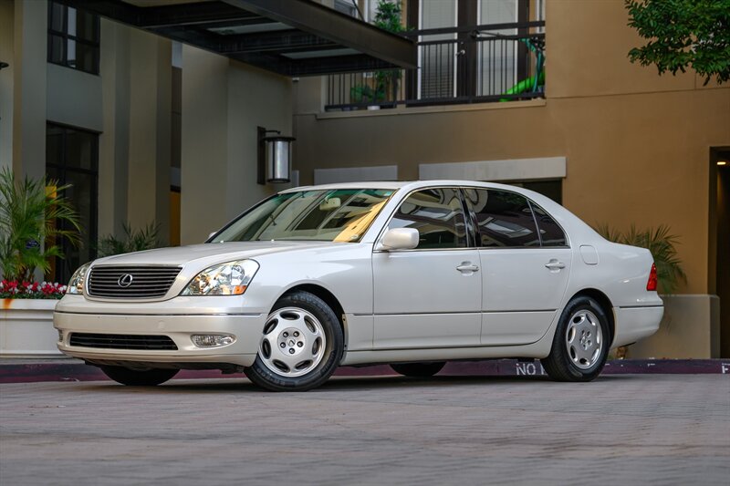 2001 Lexus LS 430   - Photo 1 - Van Nuys, CA 91402