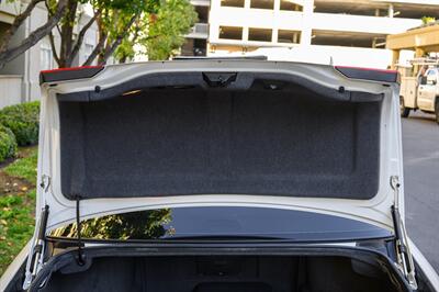 2001 Lexus LS 430   - Photo 38 - Van Nuys, CA 91402