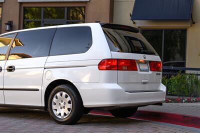 2000 Honda Odyssey LX  { Sold on Bring A Trailer} - Photo 6 - Van Nuys, CA 91402