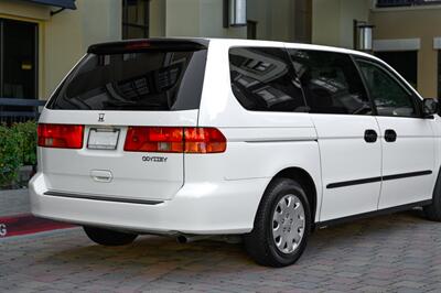 2000 Honda Odyssey LX  { Sold on Bring A Trailer} - Photo 34 - Van Nuys, CA 91402