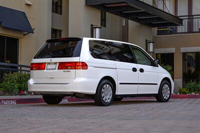 2000 Honda Odyssey LX  { Sold on Bring A Trailer} - Photo 32 - Van Nuys, CA 91402