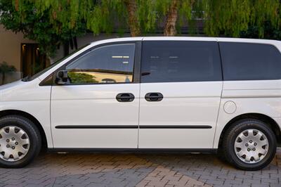 2000 Honda Odyssey LX  { Sold on Bring A Trailer} - Photo 28 - Van Nuys, CA 91402