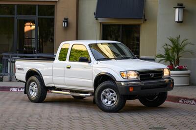 1999 Toyota Tacoma SR5 V6 5- Speed   - Photo 17 - Van Nuys, CA 91402