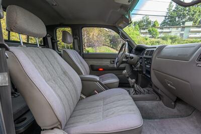 1999 Toyota Tacoma SR5 V6 5- Speed   - Photo 33 - Van Nuys, CA 91402