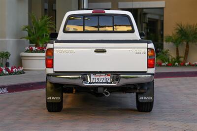 1999 Toyota Tacoma SR5 V6 5- Speed   - Photo 14 - Van Nuys, CA 91402