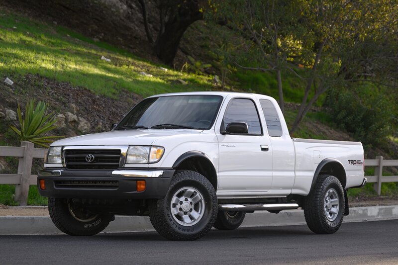 1999 Toyota Tacoma SR5 V6 5- Speed   - Photo 1 - Van Nuys, CA 91402