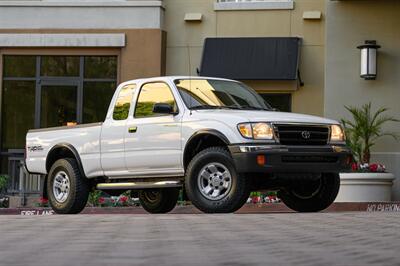1999 Toyota Tacoma SR5 V6 5- Speed   - Photo 18 - Van Nuys, CA 91402