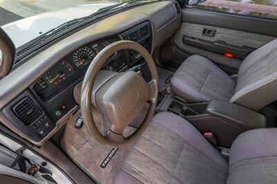 1999 Toyota Tacoma SR5 V6 5- Speed   - Photo 27 - Van Nuys, CA 91402