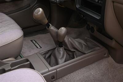 1999 Toyota Tacoma SR5 V6 5- Speed   - Photo 30 - Van Nuys, CA 91402