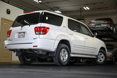 2007 Toyota Sequoia SR5   - Photo 18 - Van Nuys, CA 91402