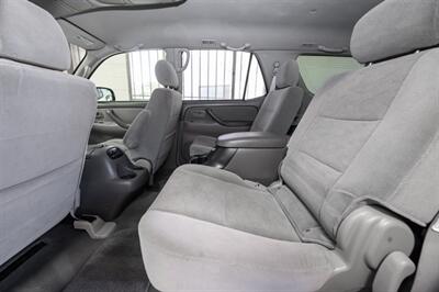 2007 Toyota Sequoia SR5   - Photo 23 - Van Nuys, CA 91402