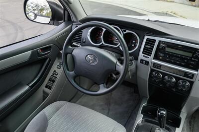 2005 Toyota 4Runner SR5 - Photo 31 - Van Nuys, CA 91402