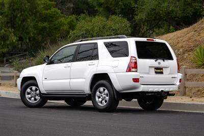 2005 Toyota 4Runner SR5 - Photo 10 - Van Nuys, CA 91402