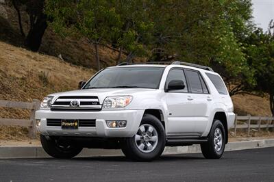 2005 Toyota 4Runner SR5 - Photo 6 - Van Nuys, CA 91402