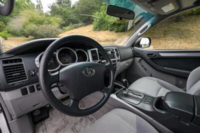 2005 Toyota 4Runner SR5 - Photo 21 - Van Nuys, CA 91402