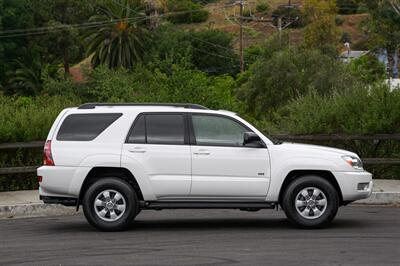 2005 Toyota 4Runner SR5 - Photo 17 - Van Nuys, CA 91402