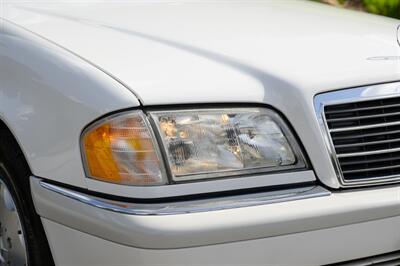 2000 Mercedes-Benz C 230  ( SOLD  on Bring A Trailer ) - Photo 13 - Van Nuys, CA 91402