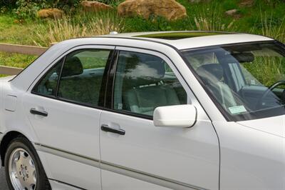 2000 Mercedes-Benz C 230  ( SOLD  on Bring A Trailer ) - Photo 25 - Van Nuys, CA 91402