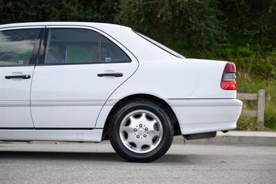 2000 Mercedes-Benz C 230  ( SOLD  on Bring A Trailer ) - Photo 46 - Van Nuys, CA 91402