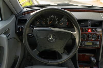 2000 Mercedes-Benz C 230  ( SOLD  on Bring A Trailer ) - Photo 76 - Van Nuys, CA 91402