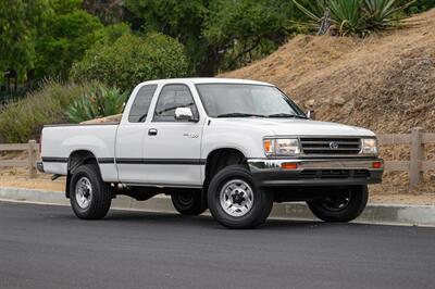 1995 Toyota T100 SR5   - Photo 15 - Van Nuys, CA 91402
