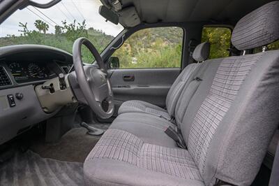 1995 Toyota T100 SR5   - Photo 20 - Van Nuys, CA 91402