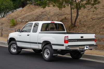 1995 Toyota T100 SR5   - Photo 18 - Van Nuys, CA 91402