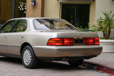 1992 Lexus LS 400   - Photo 11 - Van Nuys, CA 91402