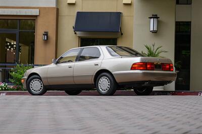 1992 Lexus LS 400   - Photo 10 - Van Nuys, CA 91402