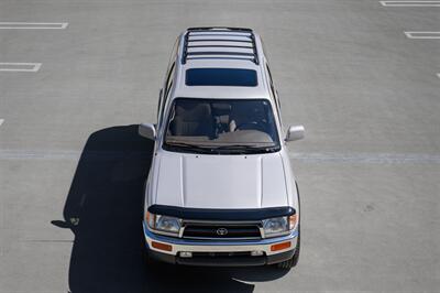1997 Toyota 4Runner SR5   - Photo 2 - Van Nuys, CA 91402
