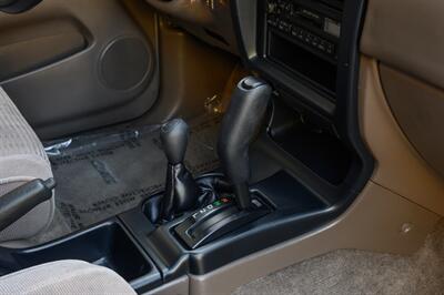 1997 Toyota 4Runner SR5   - Photo 47 - Van Nuys, CA 91402