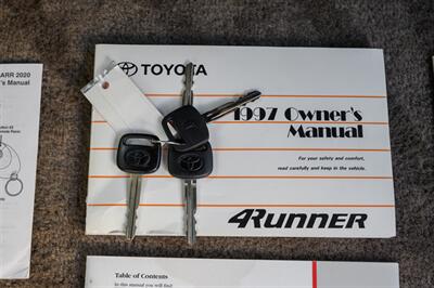 1997 Toyota 4Runner SR5   - Photo 57 - Van Nuys, CA 91402