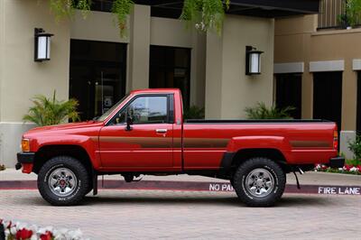 1986 Toyota Pickup SR5   - Photo 19 - Van Nuys, CA 91402