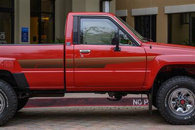 1986 Toyota Pickup SR5   - Photo 12 - Van Nuys, CA 91402
